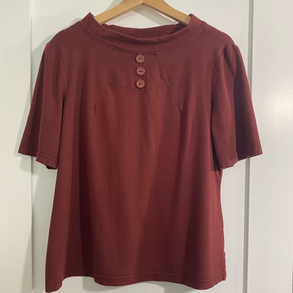 Mandala Design women's maroon t-shirt size L